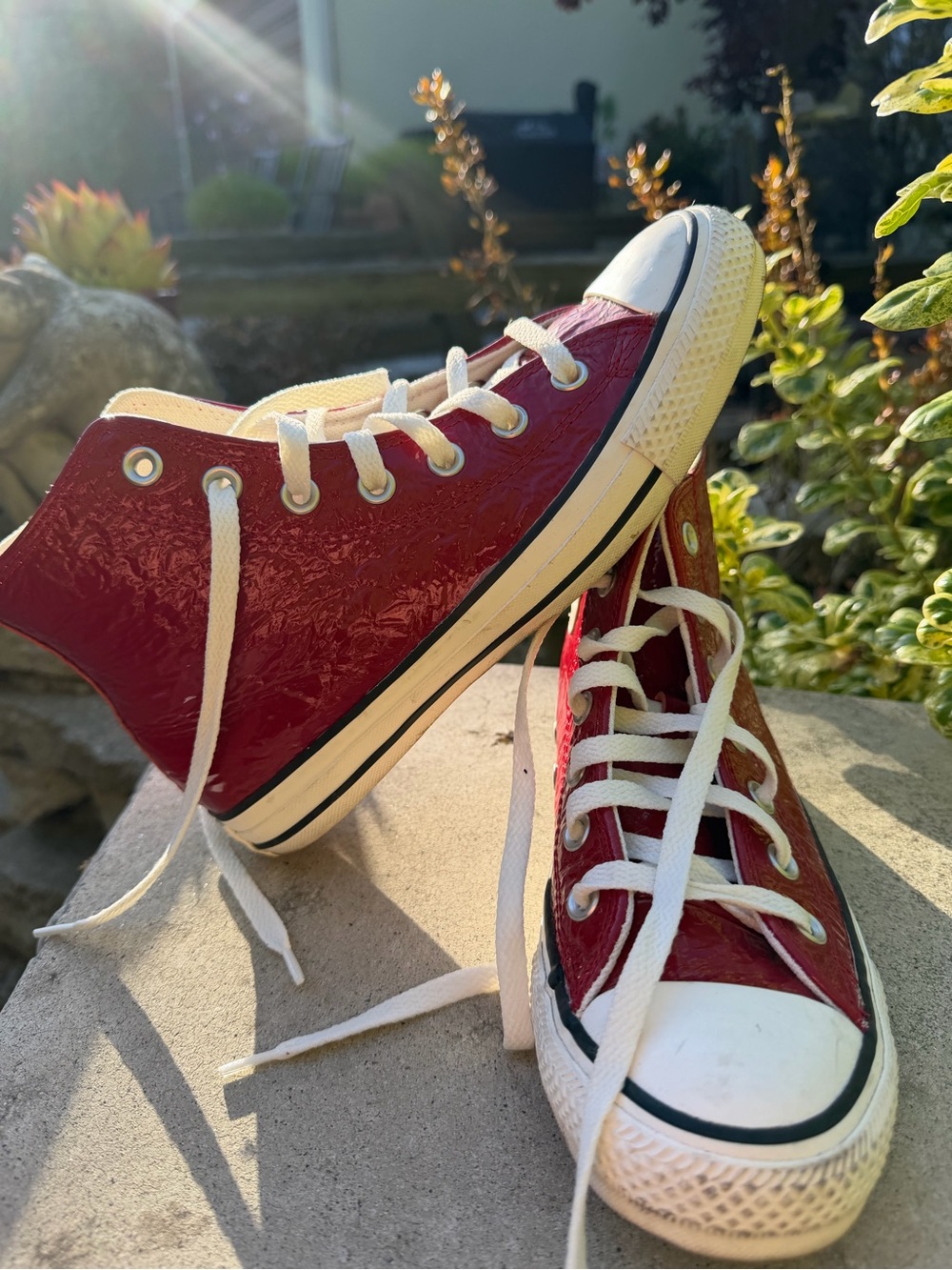 Converse Chuck Taylor All Star Lift Platform Crinkled Leather (7.5 but fits 8)